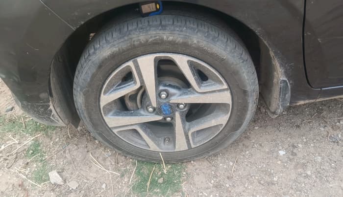2024 Hyundai AURA SX 1.2 CNG, CNG, Manual, 43,469 km, tyre