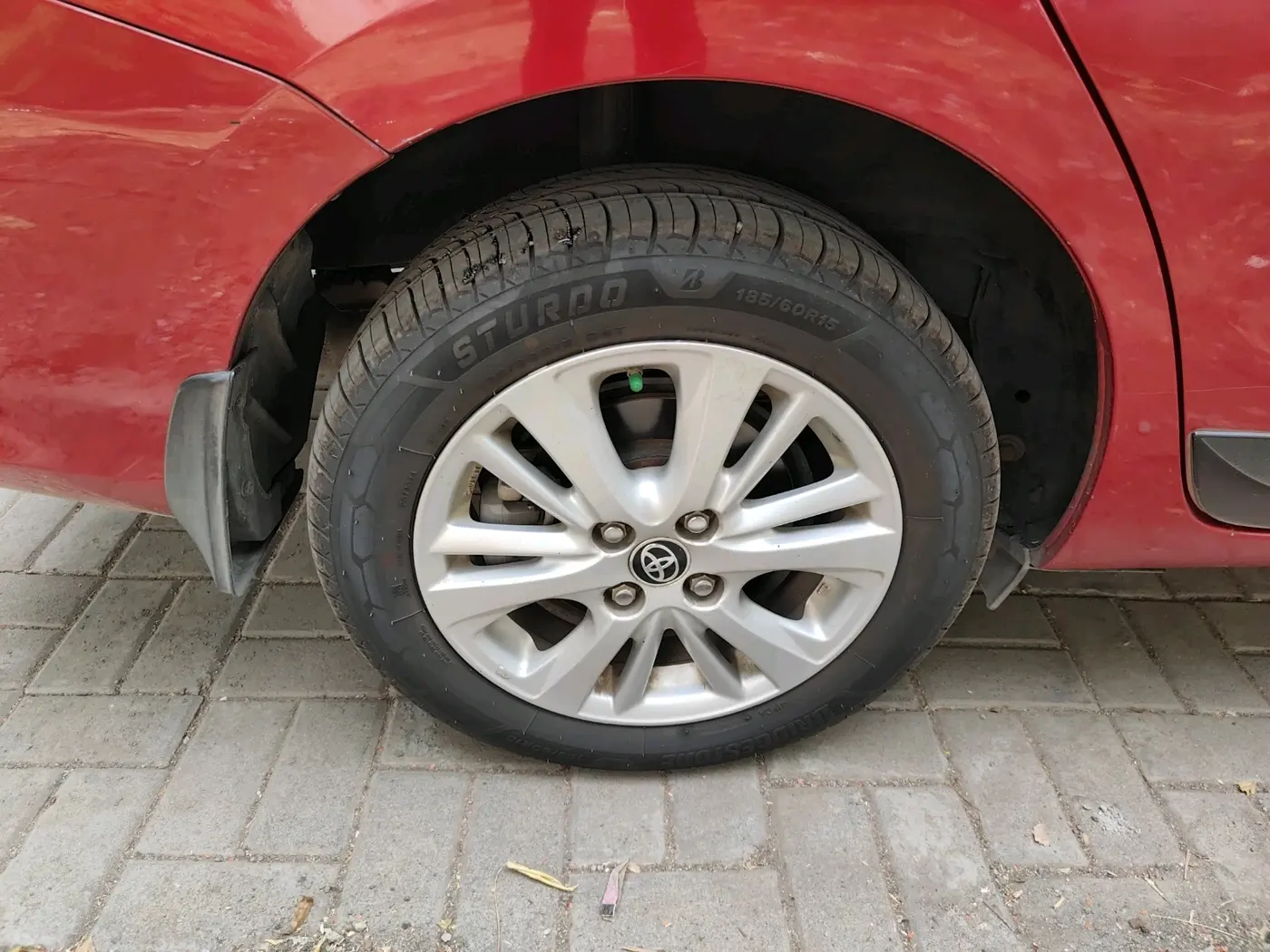2018 Toyota YARIS VX MT, Petrol, Manual, 53,393 km, tyre
