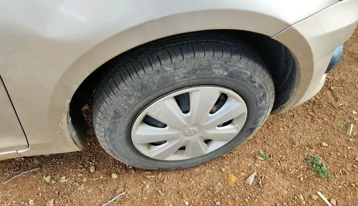 2013 Maruti Swift Dzire VDI, Diesel, Manual, 1,20,467 km, tyre