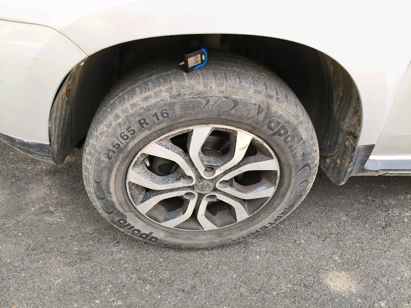 2018 Renault Duster RXE PETROL, Petrol, Manual, 33,366 km, tyre