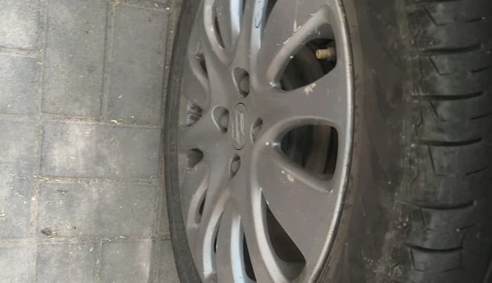 2017 Maruti Baleno ZETA DIESEL 1.3, Diesel, Manual, 97,151 km, tyre