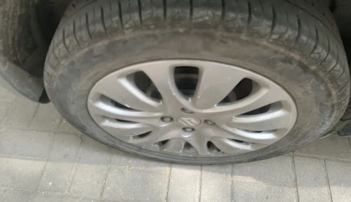 2017 Maruti Baleno ZETA DIESEL 1.3, Diesel, Manual, 97,151 km, tyre