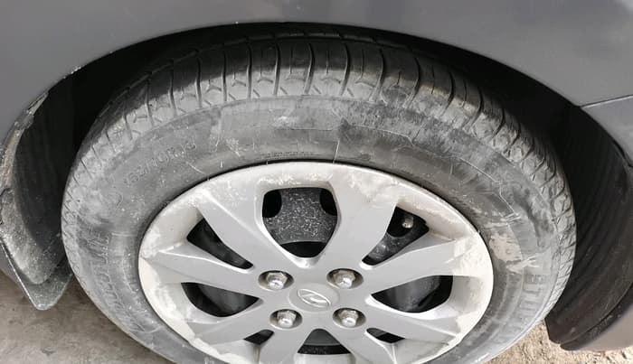 2018 Hyundai Eon MAGNA +, Petrol, Manual, 44,250 km, tyre