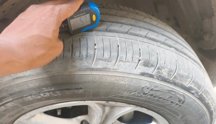 2019 Tata Harrier XT 2.0L KRYOTEC, Diesel, Manual, 69,717 km, tyre