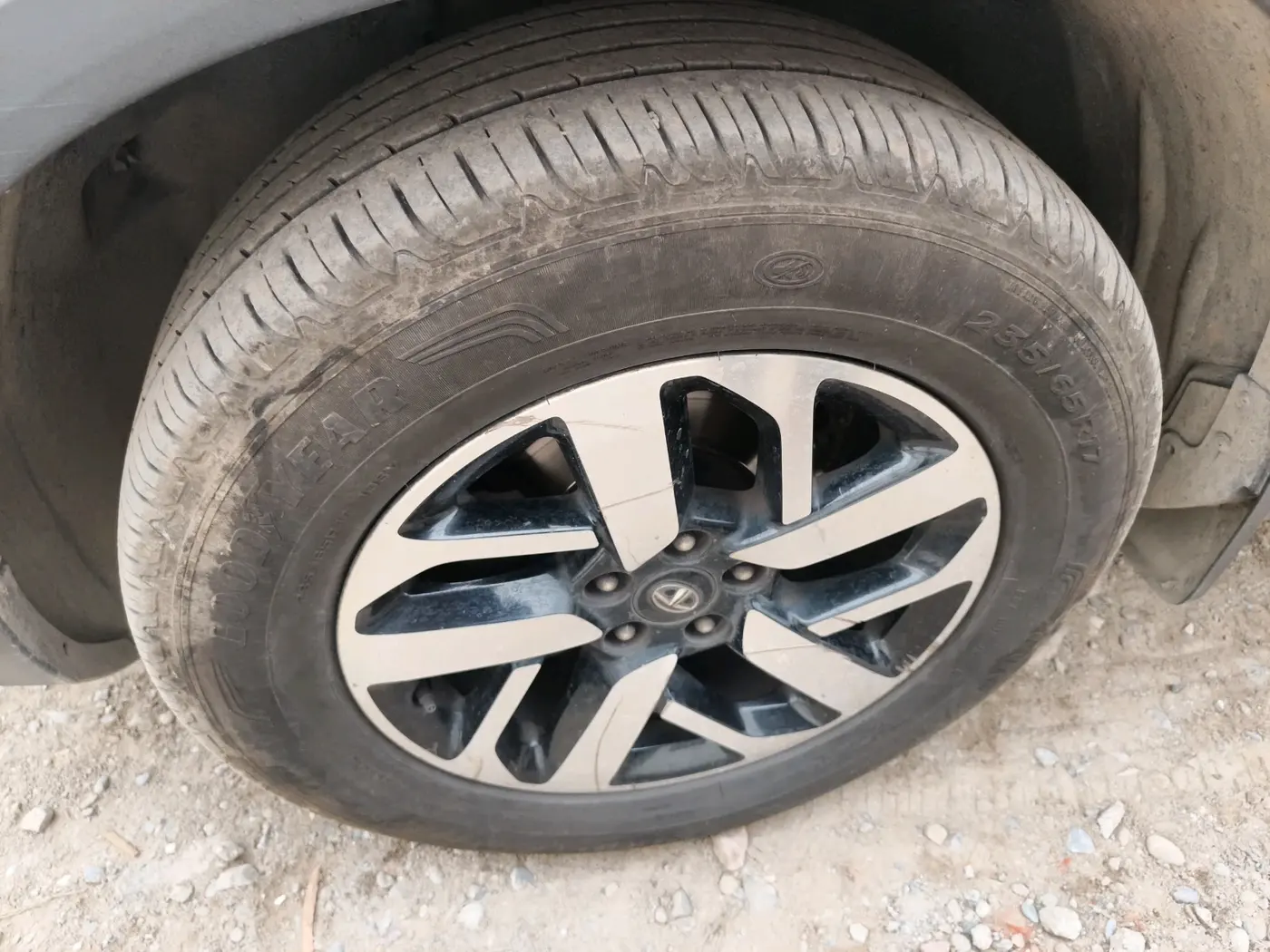 2020 Tata Harrier XZA PLUS 2.0L DUAL TONE, Diesel, Automatic, 1,44,448 km, tyre
