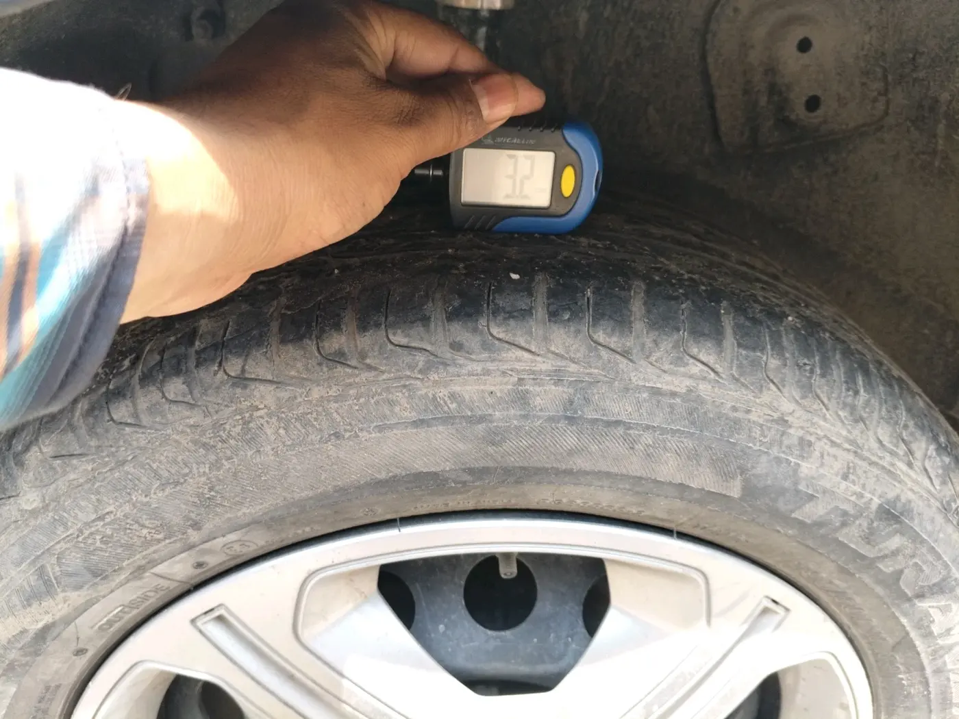 2021 Tata NEXON XMA PETROL, Petrol, Automatic, 50,107 km, tyre