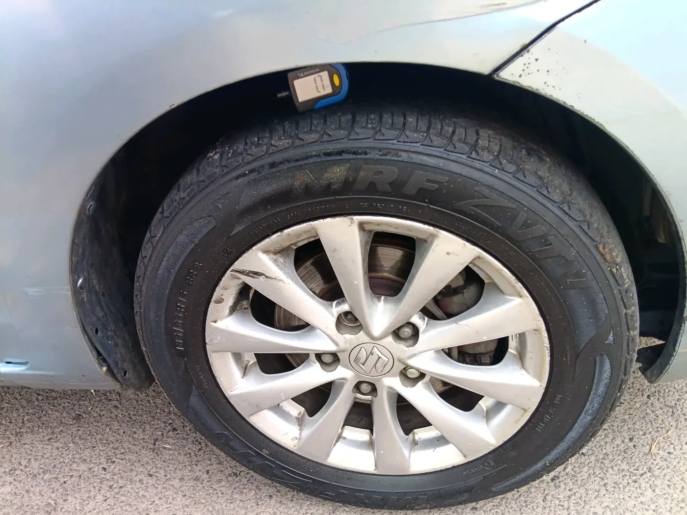 2015 Maruti Ertiga ZDI, Diesel, Manual, 1,21,750 km, tyre