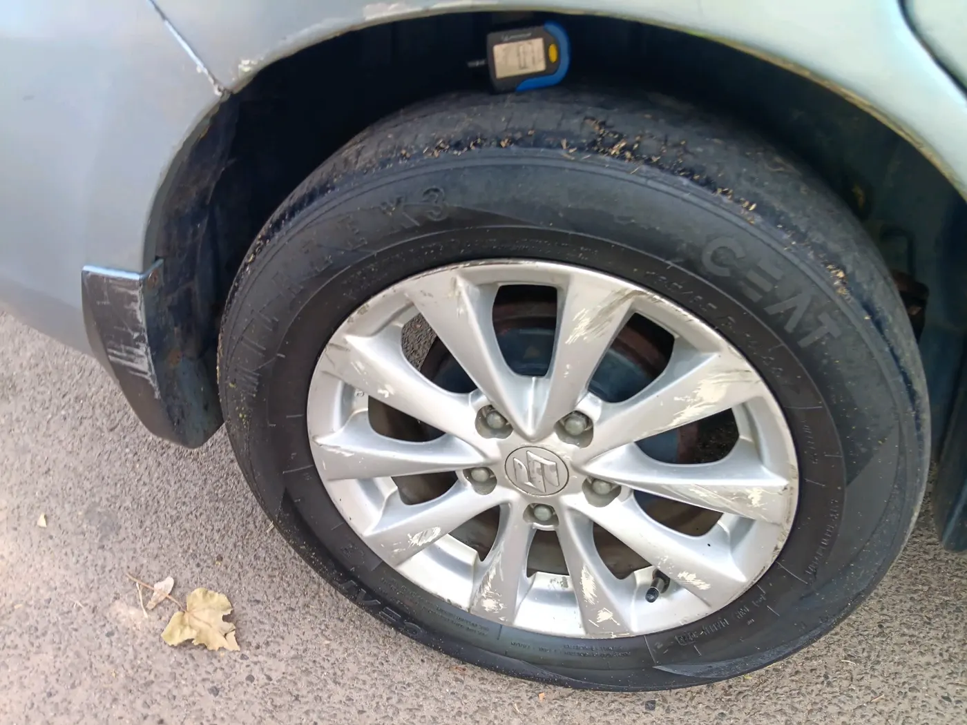 2015 Maruti Ertiga ZDI, Diesel, Manual, 1,21,750 km, tyre