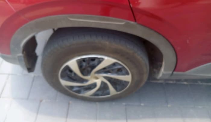 2019 Hyundai VENUE S 1.0 TURBO DCT, Petrol, Automatic, 32,516 km, tyre