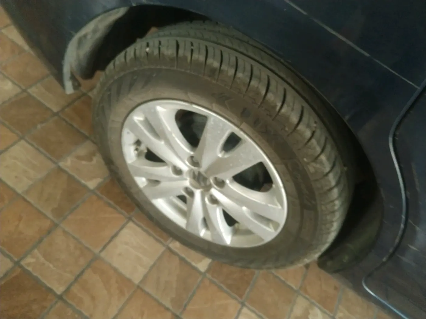 2016 Maruti Ertiga ZDI + SHVS, Diesel, Manual, 1,42,629 km, tyre