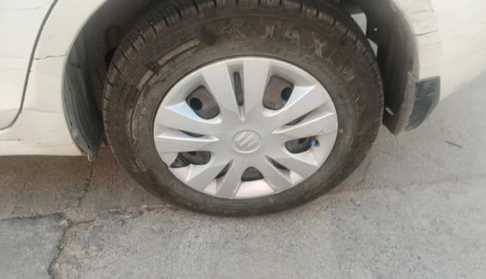 2014 Maruti Swift Dzire VXI, Petrol, Manual, 1,38,091 km, tyre