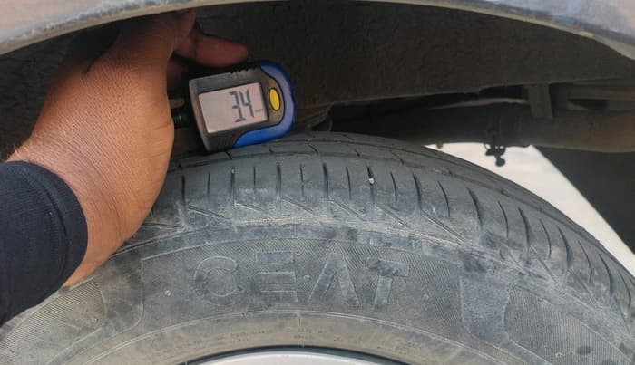 2022 Maruti Alto VXI, Petrol, Manual, 33,336 km, tyre