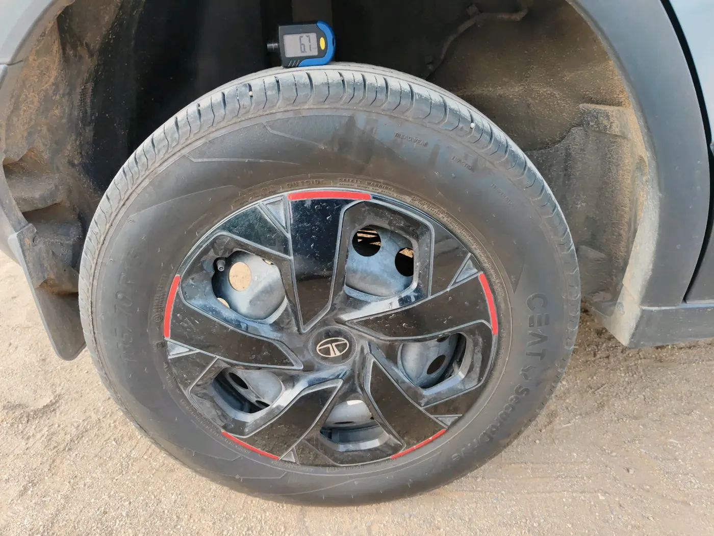 2024 Tata PUNCH ADVENTURE MT, Petrol, Manual, 14,493 km, tyre
