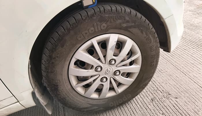 2013 Hyundai i10 MAGNA 1.2, CNG, Manual, 56,667 km, tyre
