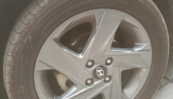 2021 Hyundai Verna SX 1.5 VTVT, Petrol, Manual, 71,236 km, tyre