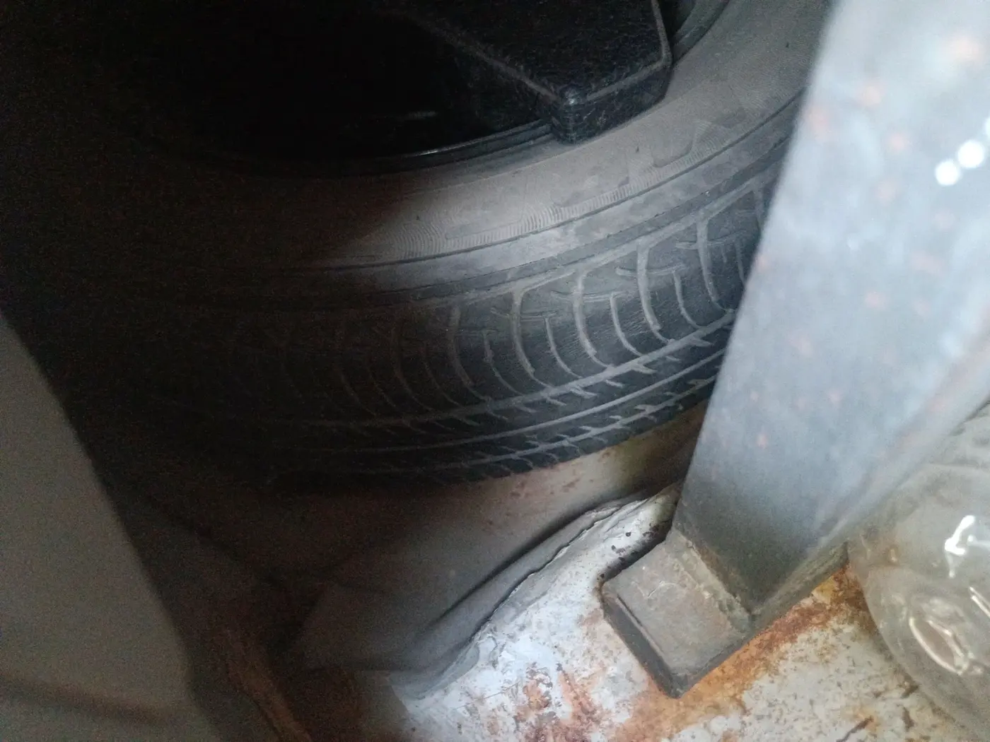 2015 Maruti Celerio VXI, CNG, Manual, 86,500 km, tyre