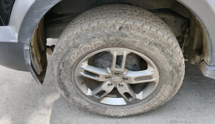 2023 Mahindra Thar LX D AT 4WD HT, Diesel, Automatic, 11,344 km, tyre