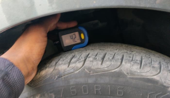 2022 Tata ALTROZ XZA, Petrol, Automatic, 46,151 km, tyre