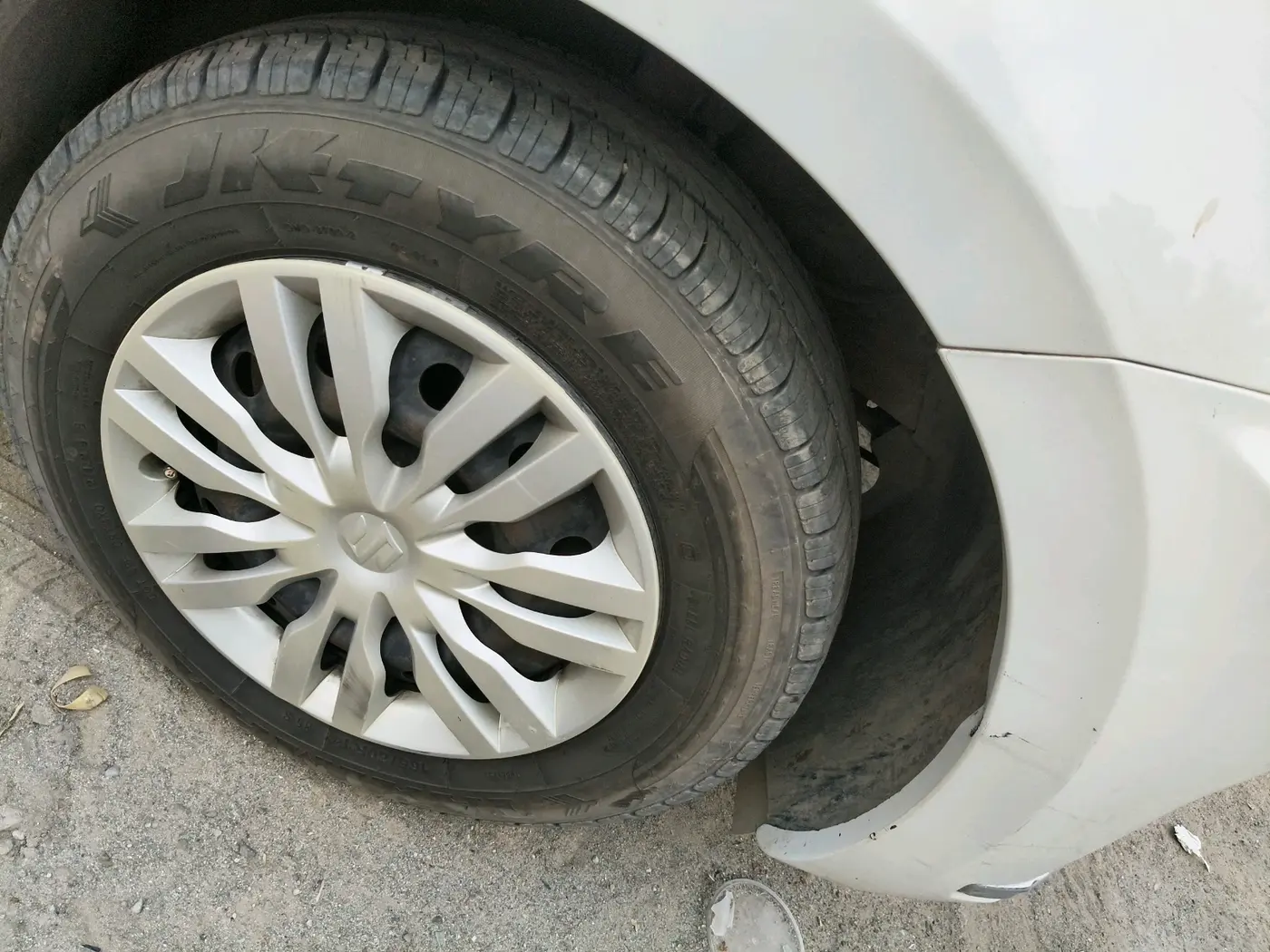 2019 Maruti Dzire VXI, Petrol, Manual, 88,101 km, tyre