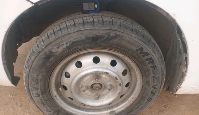 2014 Maruti Wagon R 1.0 LXI CNG, CNG, Manual, 1,23,989 km, tyre