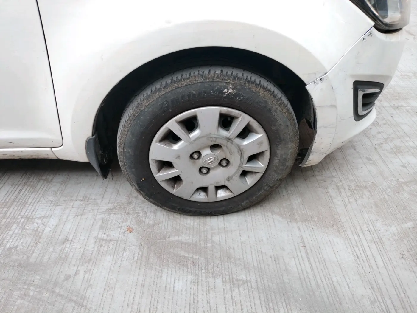 2012 Hyundai i20 MAGNA 1.4 CRDI, Diesel, Manual, 1,28,093 km, tyre