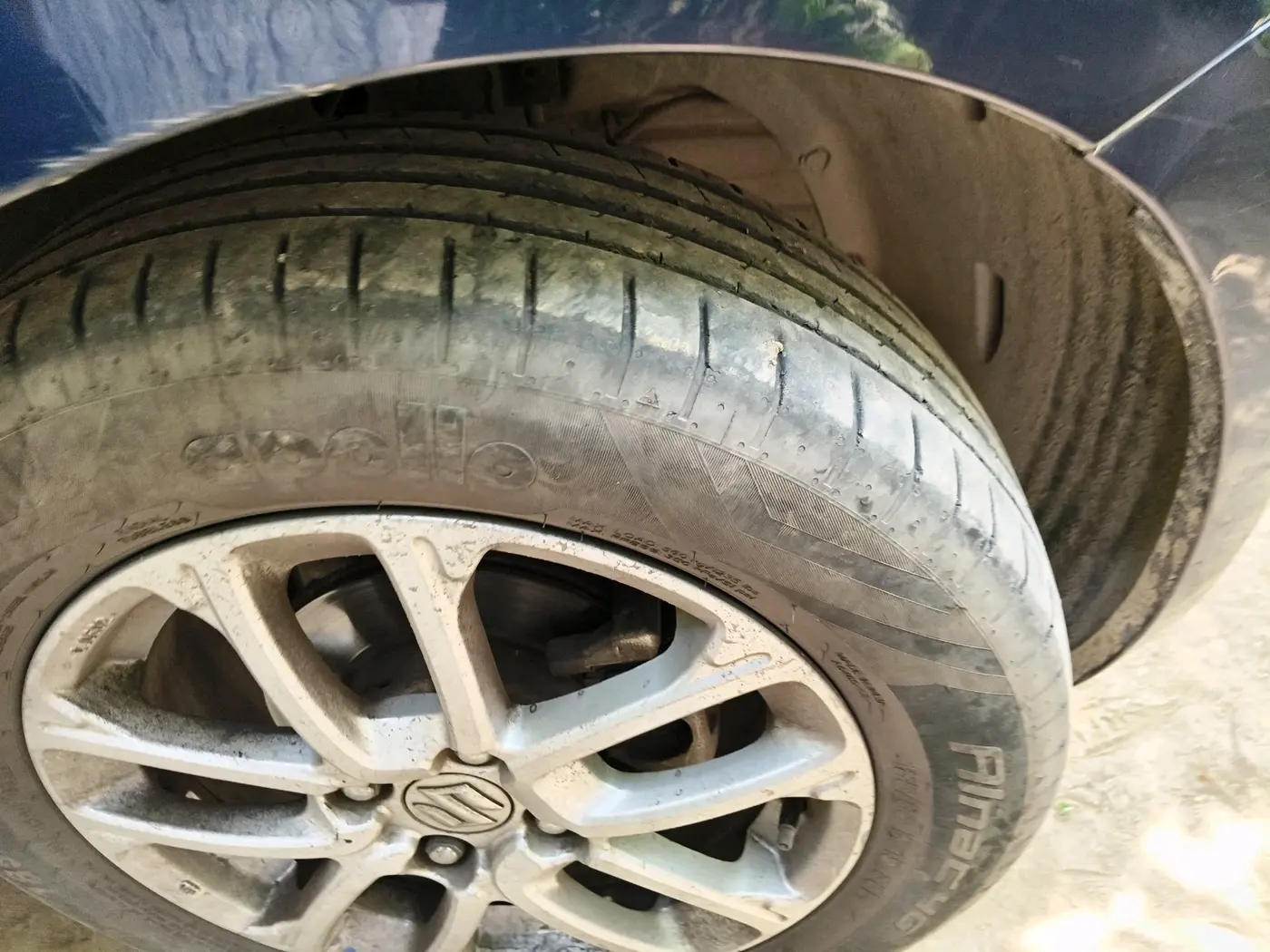 2019 Maruti Swift ZXI AMT, Petrol, Automatic, 72,314 km, tyre