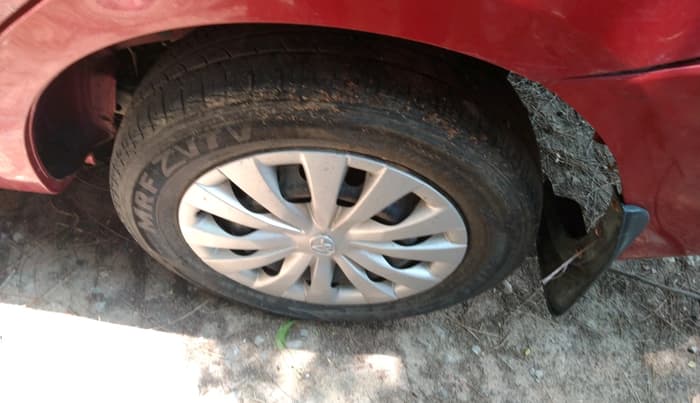2011 Toyota Etios G, Petrol, Manual, 39,606 km, tyre