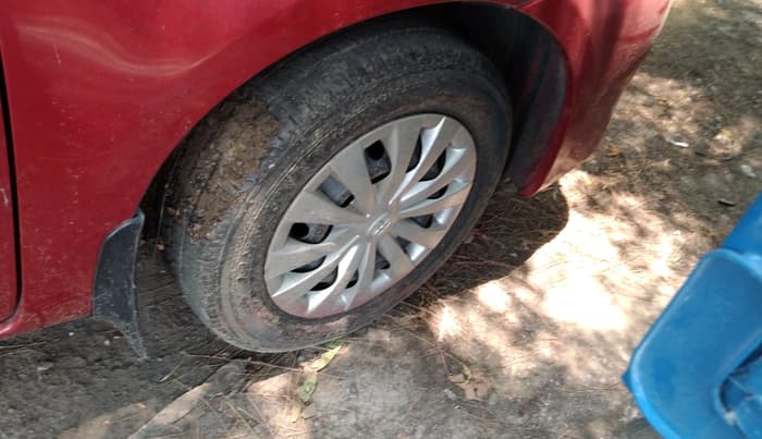 2011 Toyota Etios G, Petrol, Manual, 39,606 km, tyre