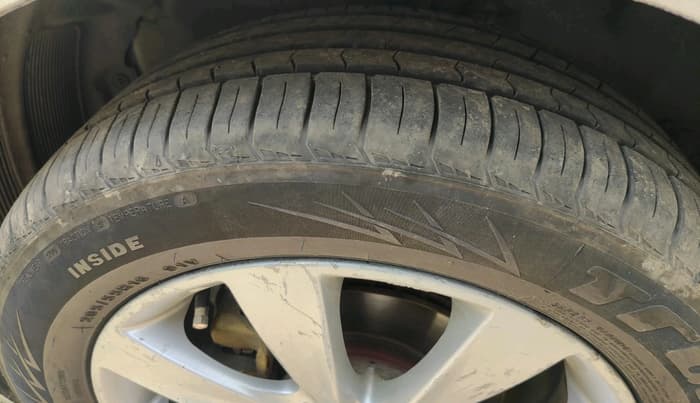 2013 Hyundai Verna FLUIDIC 1.6 CRDI SX, Diesel, Manual, 1,09,110 km, tyre
