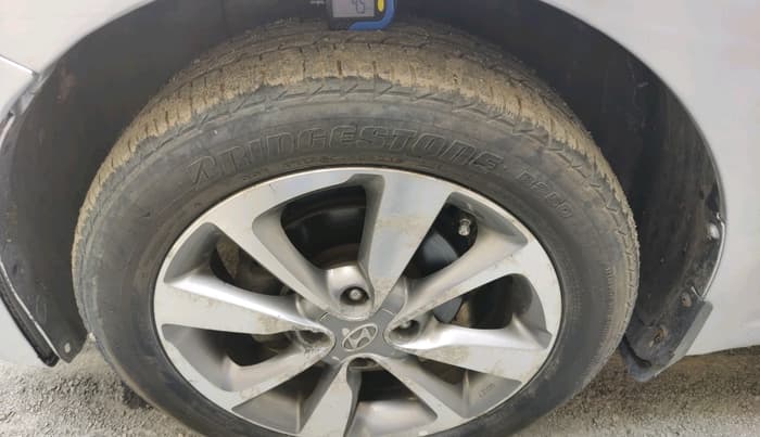 2016 Hyundai Elite i20 ASTA 1.2 (O), Petrol, Manual, 59,832 km, tyre