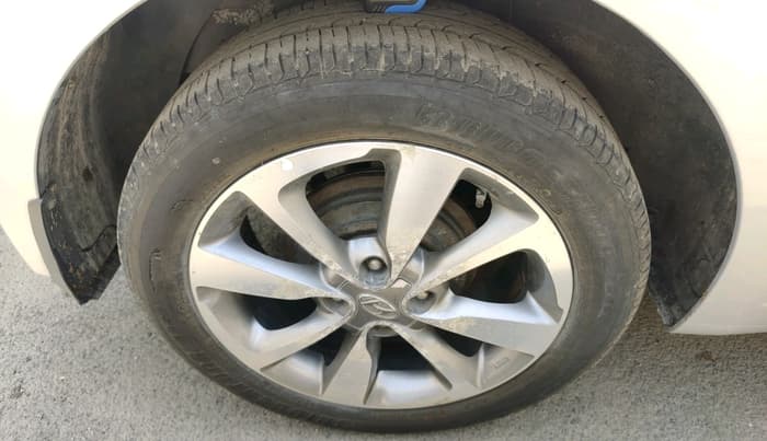 2016 Hyundai Elite i20 ASTA 1.2 (O), Petrol, Manual, 59,832 km, tyre