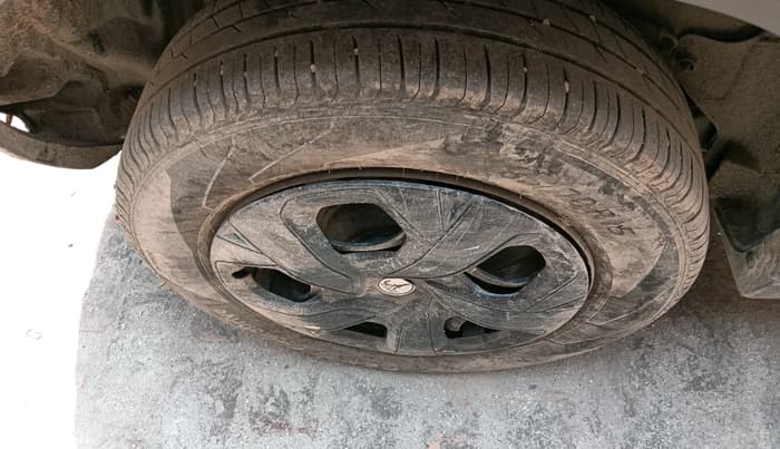 2022 Tata PUNCH ACCOMPLISHED MT, Petrol, Manual, 87,176 km, tyre