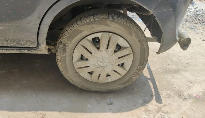 2019 Maruti Alto VXI, Petrol, Manual, 67,066 km, tyre