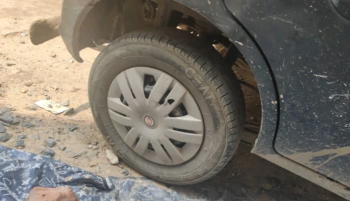 2019 Maruti Alto VXI, Petrol, Manual, 67,066 km, tyre
