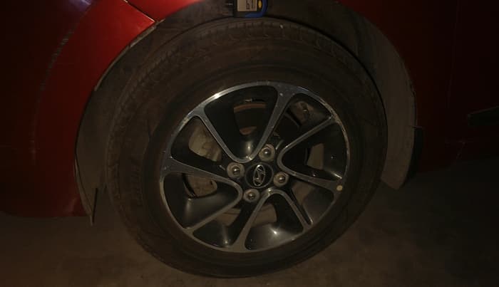 2017 Hyundai Grand i10 SPORTZ AT 1.2 KAPPA VTVT, Petrol, Automatic, 42,421 km, tyre