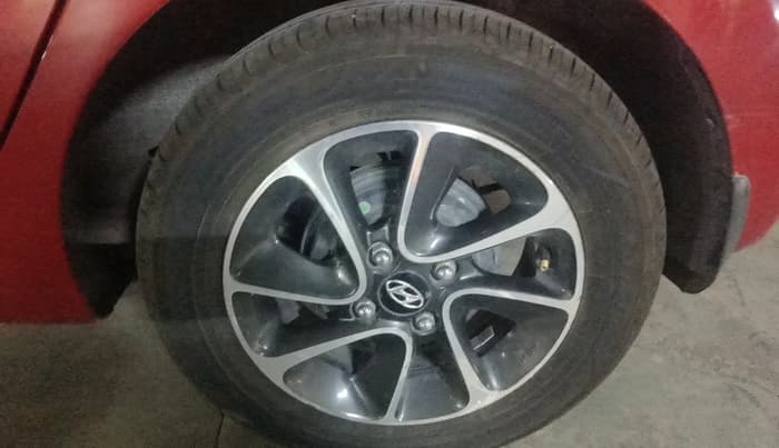 2017 Hyundai Grand i10 SPORTZ AT 1.2 KAPPA VTVT, Petrol, Automatic, 42,421 km, tyre