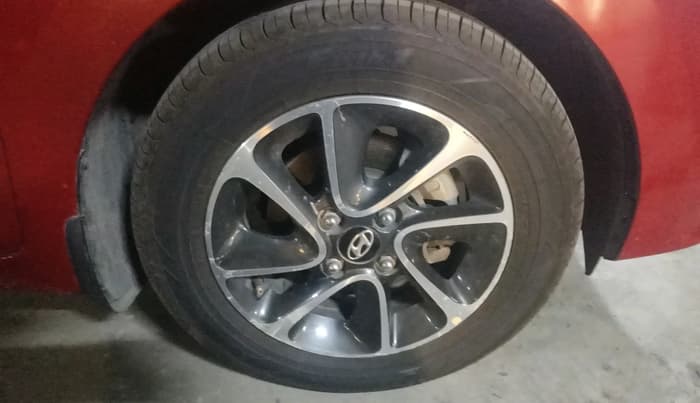 2017 Hyundai Grand i10 SPORTZ AT 1.2 KAPPA VTVT, Petrol, Automatic, 42,421 km, tyre