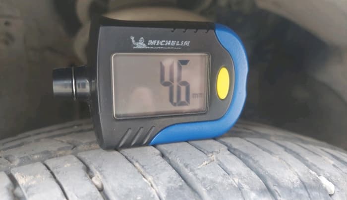 2011 Hyundai i10 ERA 1.1, CNG, Manual, 96,320 km, tyre