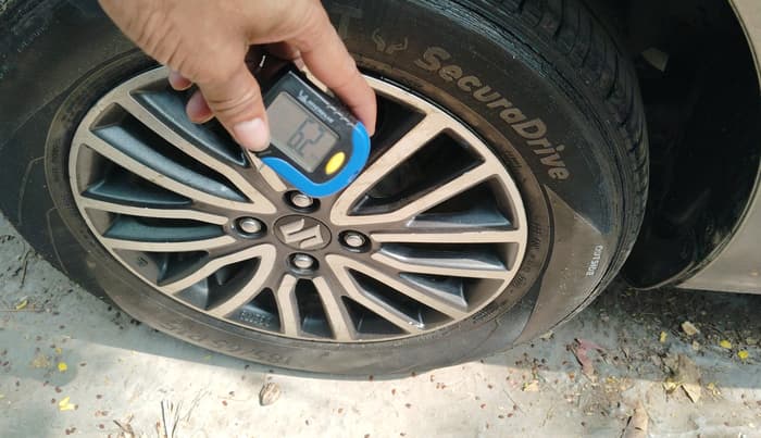 2017 Maruti Dzire ZDI PLUS, Diesel, Manual, 1,72,647 km, tyre