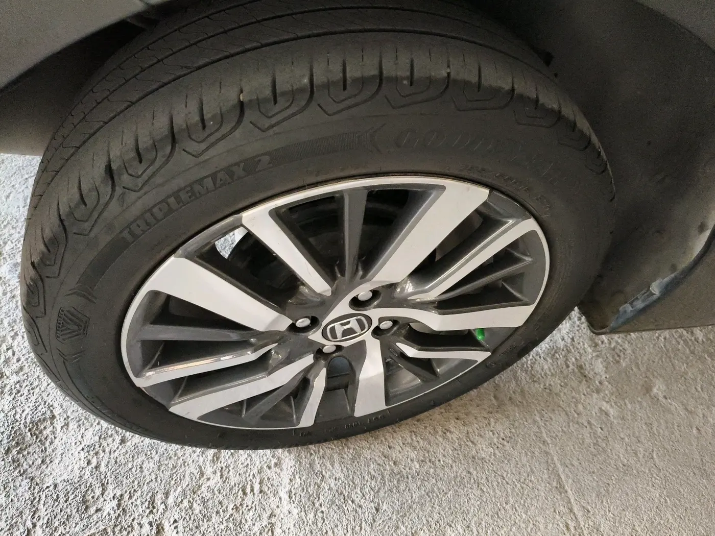 2022 Honda City 1.5L I-VTEC ZX CVT, Petrol, Automatic, 33,192 km, tyre