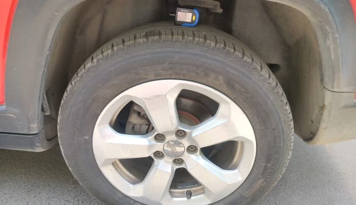 2017 Jeep Compass LIMITED 1.4 PETROL AT, Petrol, Automatic, 1,99,234 km, tyre