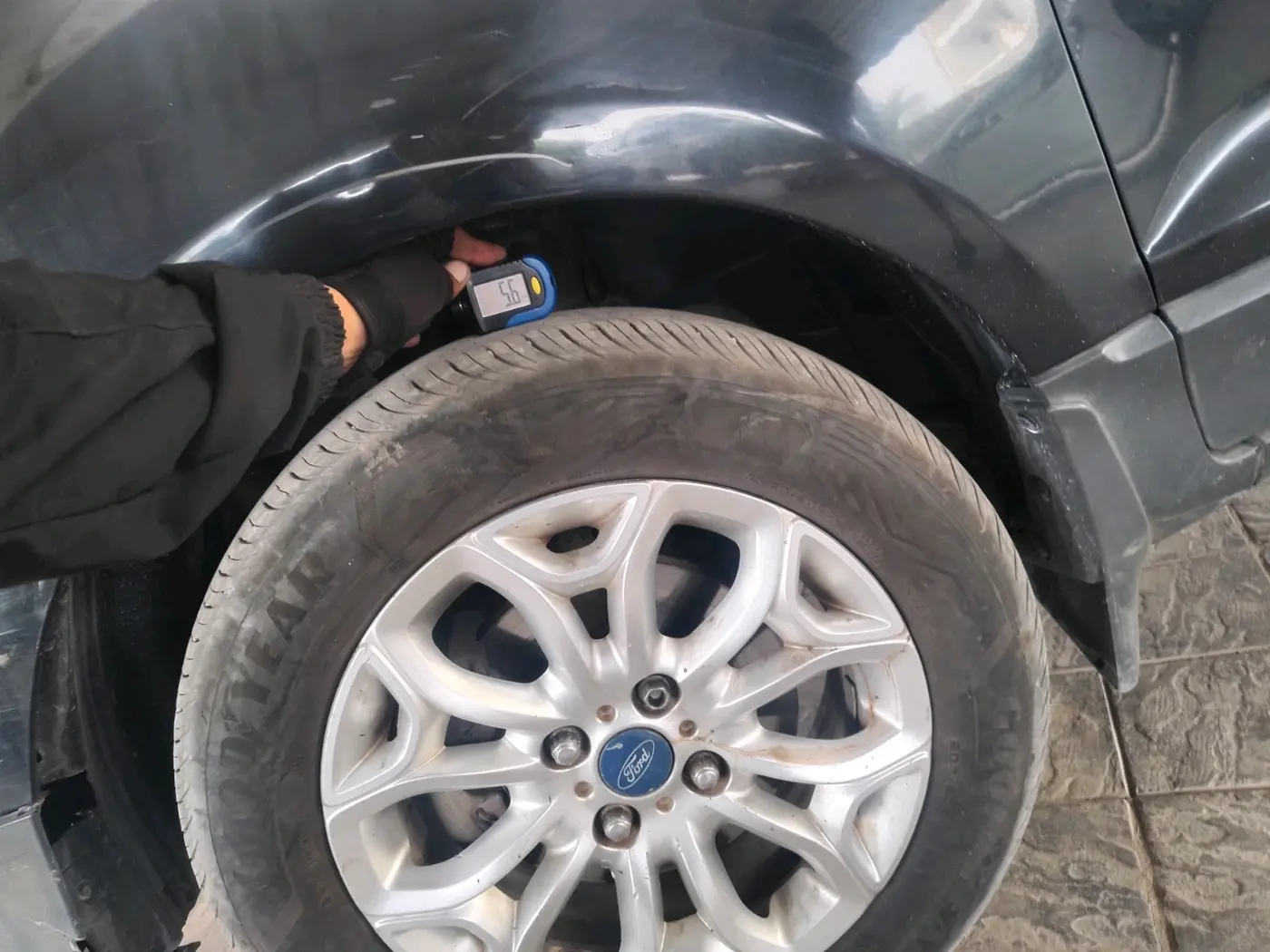 2013 Ford Ecosport TITANIUM 1.5L DIESEL, Diesel, Manual, 2,02,715 km, tyre