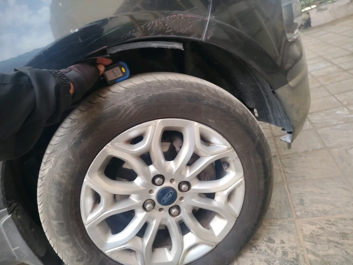 2013 Ford Ecosport TITANIUM 1.5L DIESEL, Diesel, Manual, 2,02,715 km, tyre