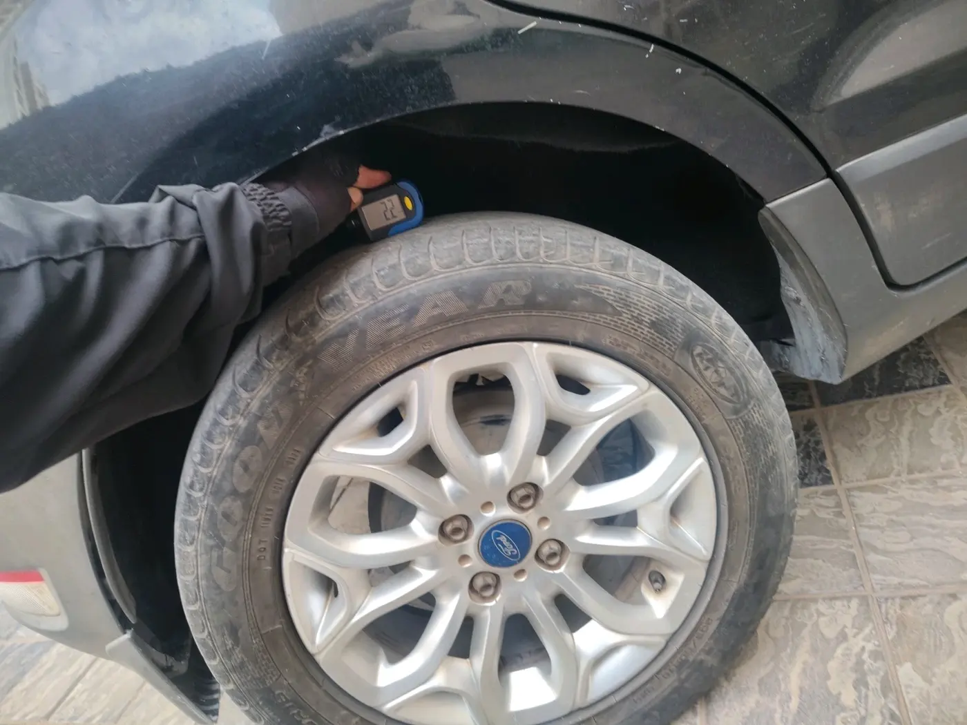 2013 Ford Ecosport TITANIUM 1.5L DIESEL, Diesel, Manual, 2,02,715 km, tyre