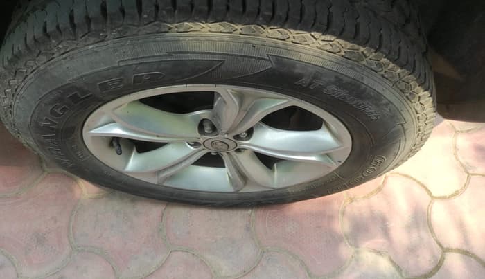 2019 Tata Harrier XZ 2.0L, Diesel, Manual, 61,184 km, tyre