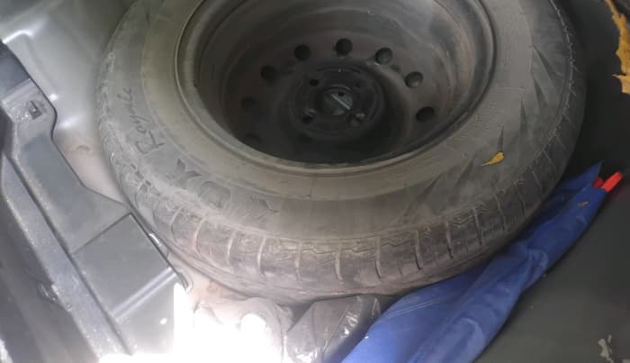 2021 Maruti Dzire VXI, Petrol, Manual, 82,047 km, tyre