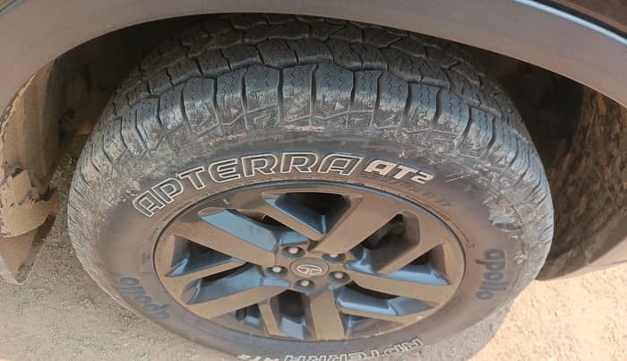 2020 Tata Harrier XZ PLUS 2.0L, Diesel, Manual, 1,59,703 km, tyre