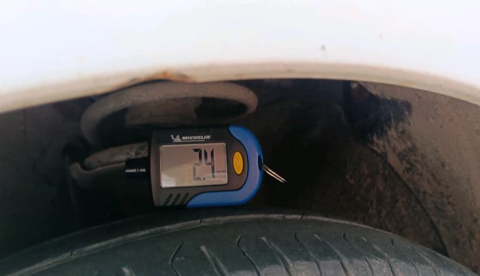 2011 Hyundai i10 MAGNA 1.1, Petrol, Manual, 64,434 km, tyre