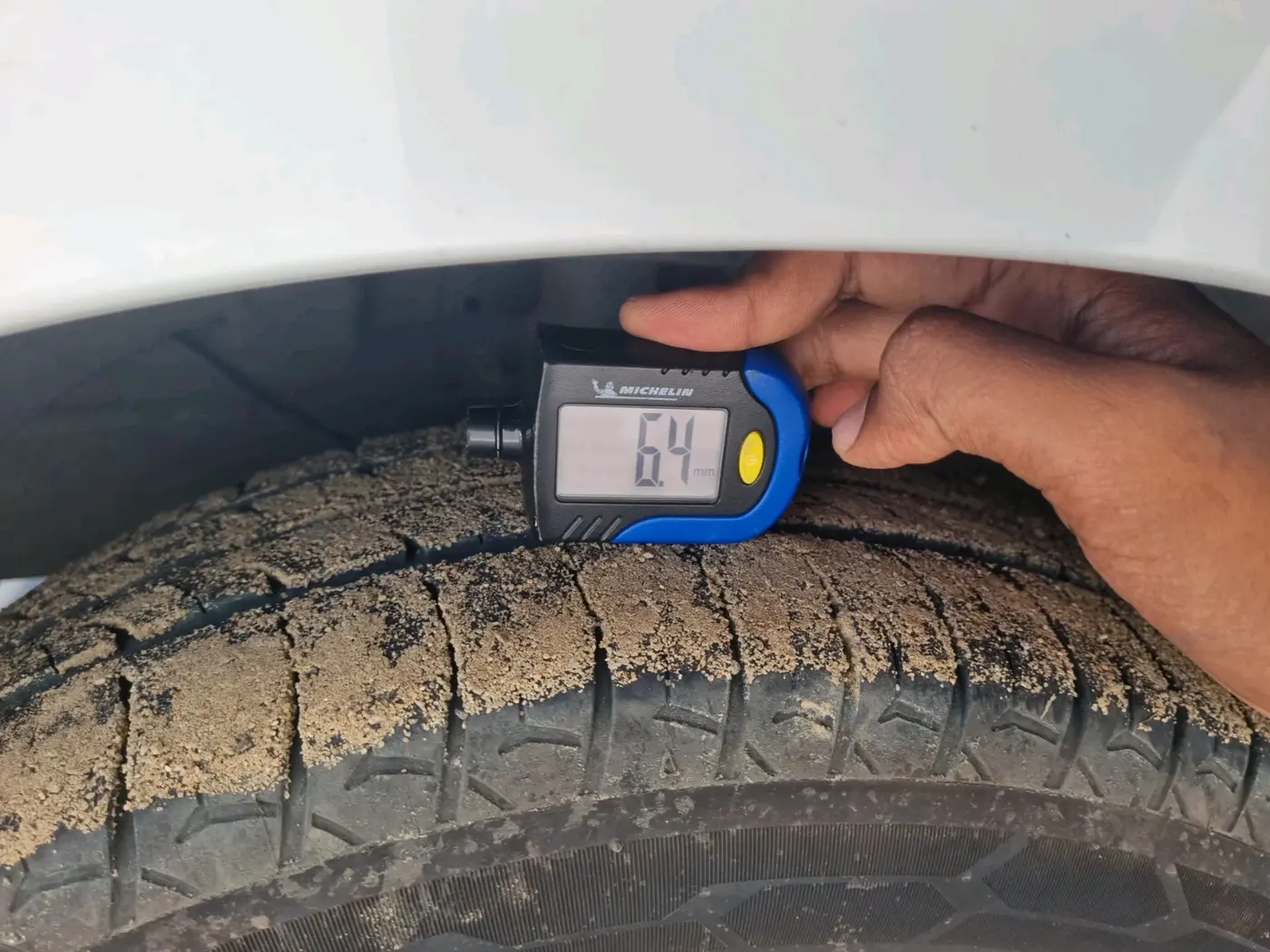 2021 Maruti Ertiga ZXI SHVS, CNG, Manual, 96,601 km, tyre
