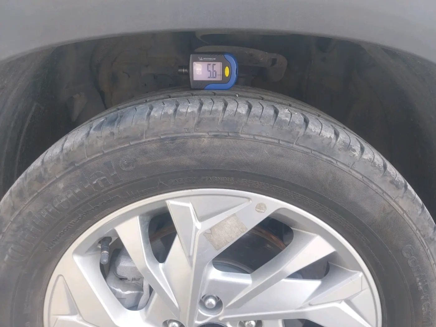 2022 Hyundai Creta SX 1.5 PETROL, Petrol, Manual, 17,139 km, tyre